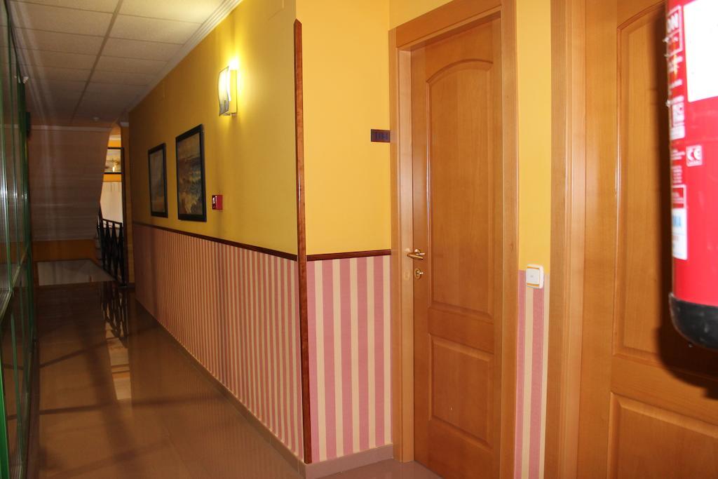 Hostal Prickly Villacanas Kültér fotó