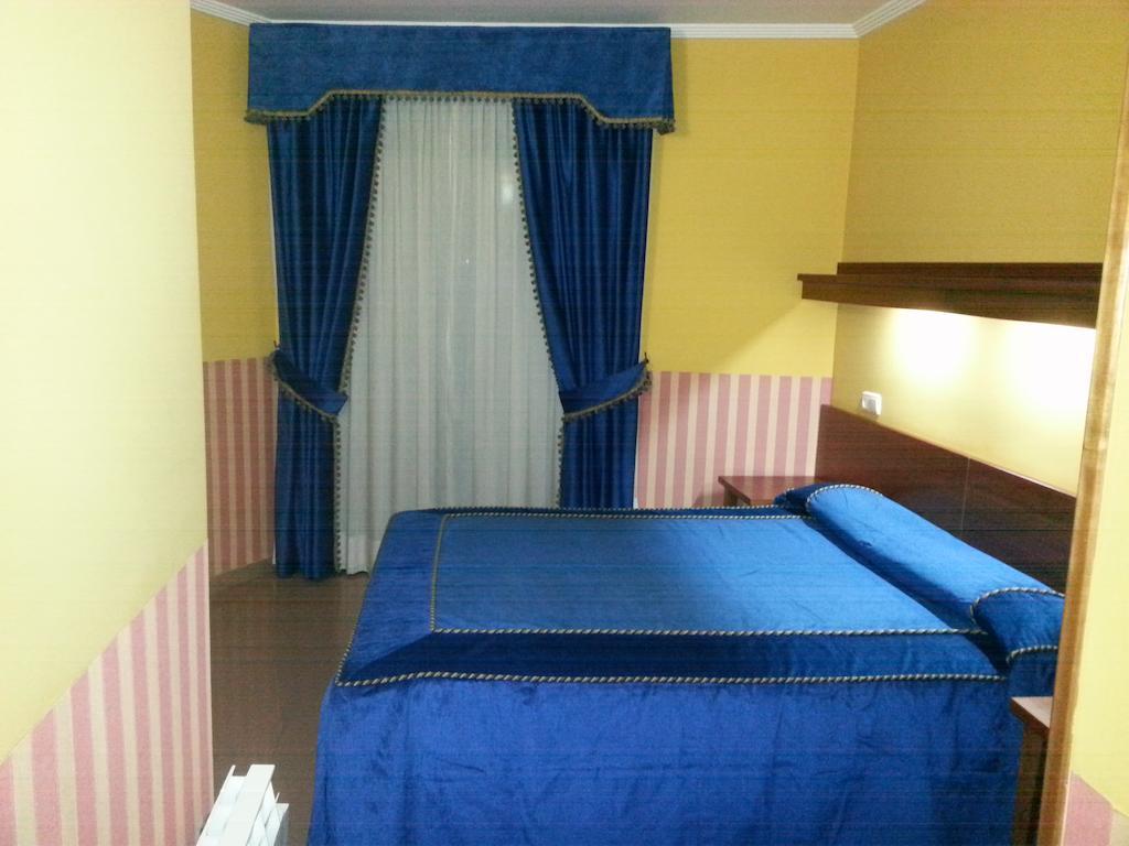 Hostal Prickly Villacanas Szoba fotó